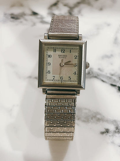 Seiko Analog Quartz Women