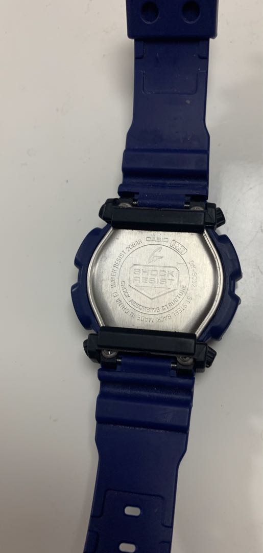 G-Shock DW9052 Digital Quartz Men