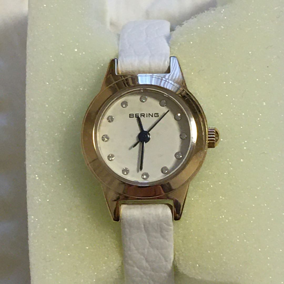 Analog Quartz Women
