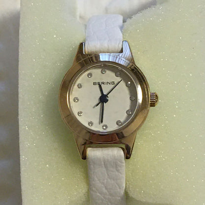 Analog Quartz Women