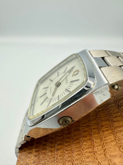 TIMEX Q Quartz Watch NOT WORKING FOR PARTS