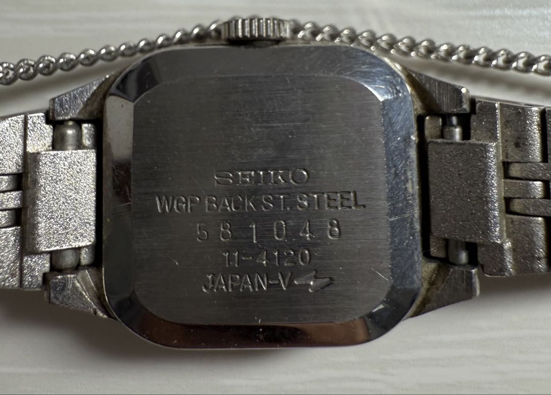 Seiko 11-4120 Analog Mechanical (Manual) Women