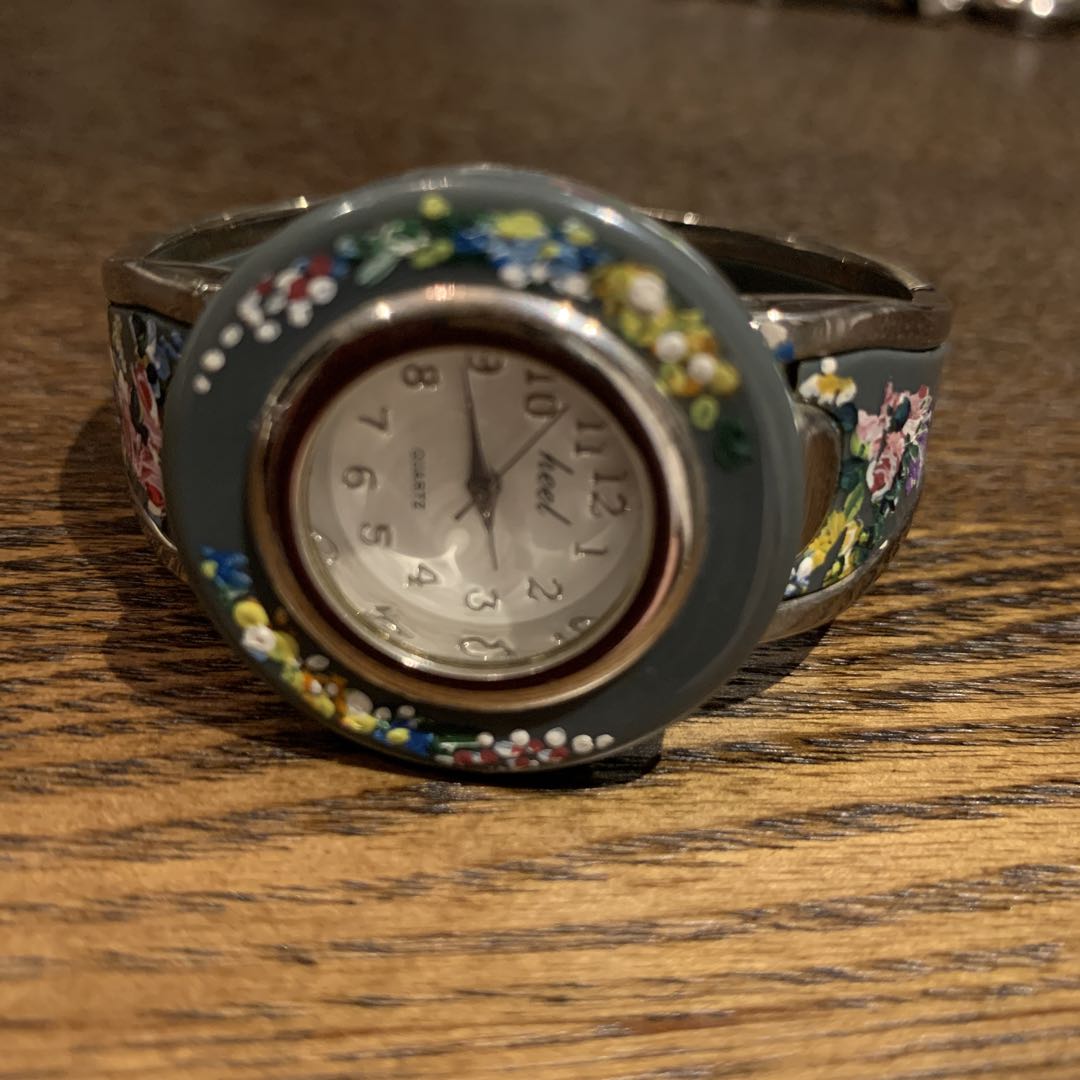 Assendelft Tole Paint Analog Quartz Women