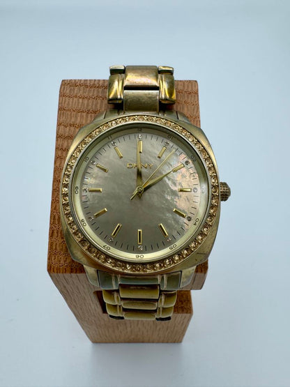 Dkny / Donna Karan New York NY-8003 Analog Quartz Men Watch