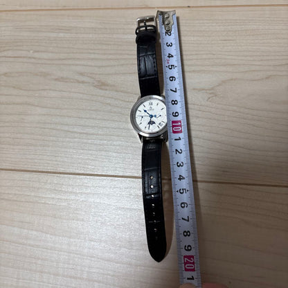 Lobor Analog Quartz Women
