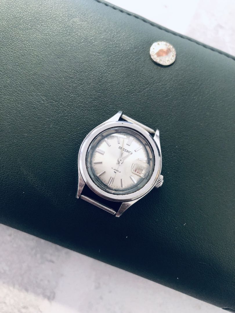 Seiko 2118-0200 Analog Quartz Women