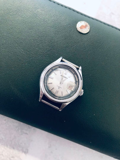 Seiko 2118-0200 Analog Quartz Women