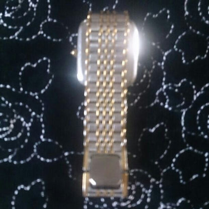 Seiko Analog Quartz Women
