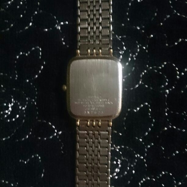 Seiko Analog Quartz Women