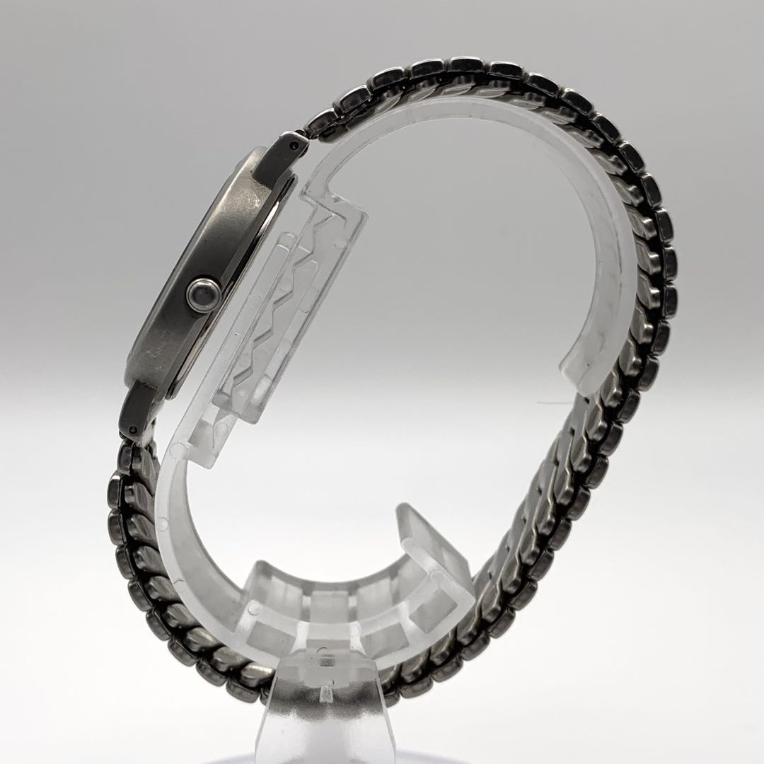 Agnes B. V701-8190 Analog Quartz Men B [For Parts / Junk]
