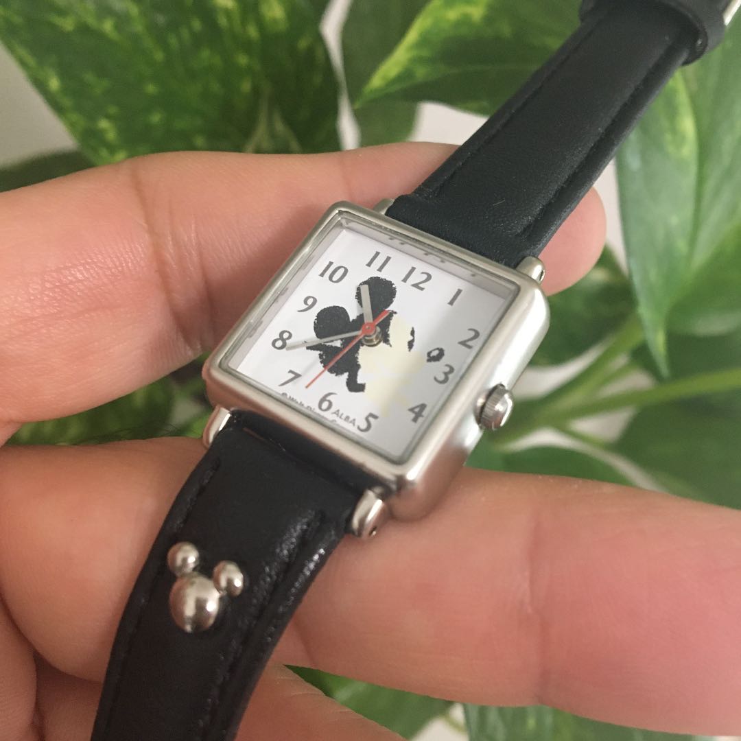 Seiko Alba Disney Analog Quartz Women Rare Retro Mickey Watch