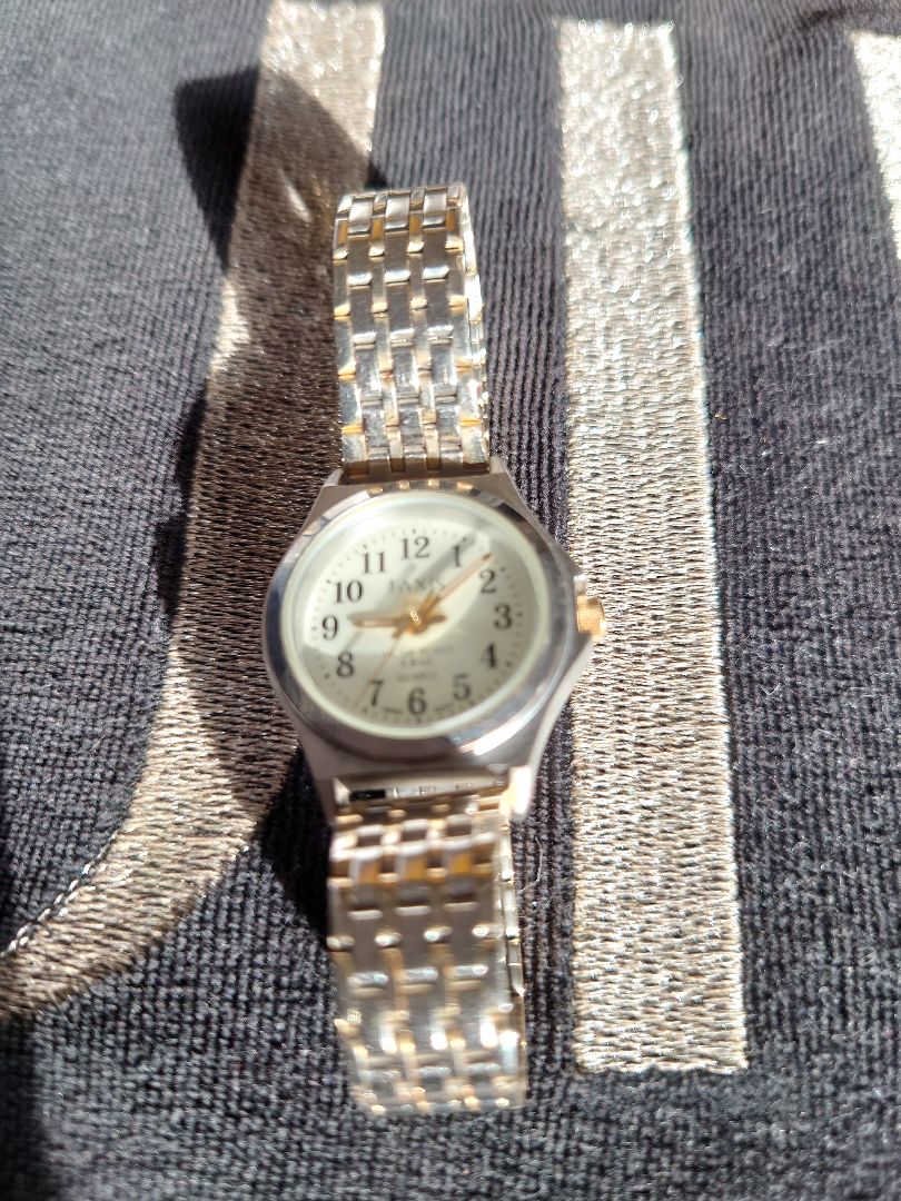 J-AXIS Analog Quartz Women