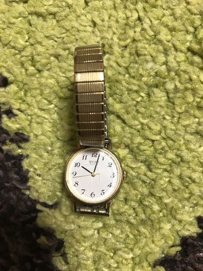 Seiko Analog Quartz Women