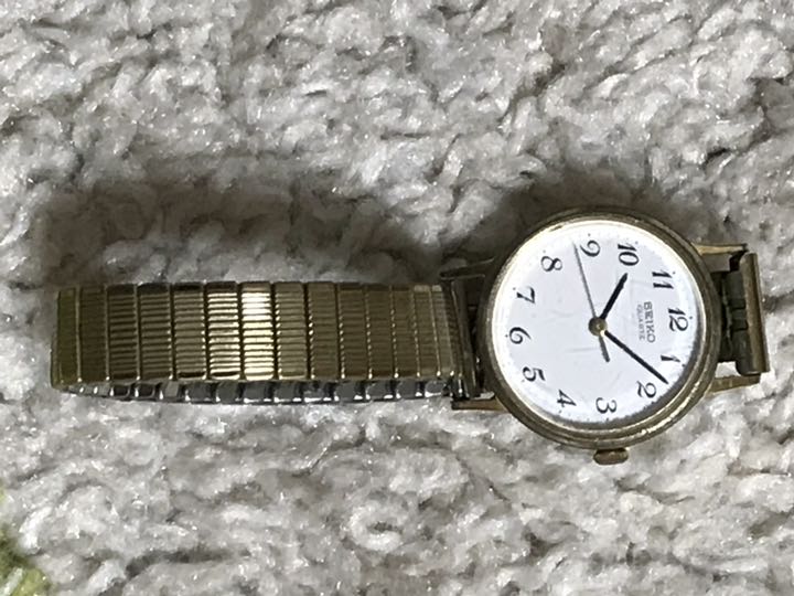 Seiko Analog Quartz Women