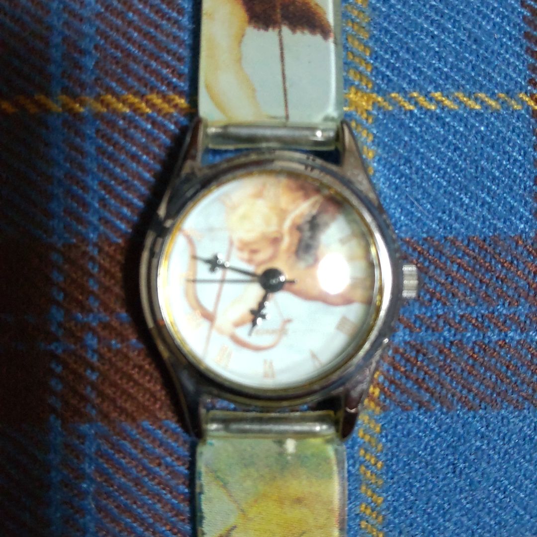 Angel Analog Quartz Women