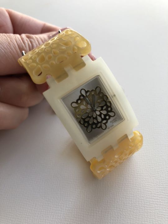 Swatch Analog Quartz Women