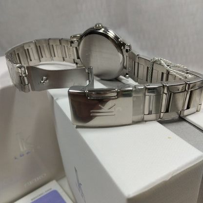 Seiko lk/lukia 5Y85-0AB0 Analog Quartz Women Lukia