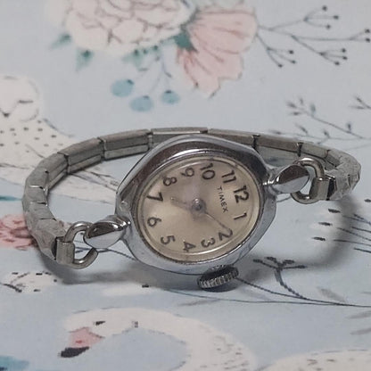 Timex Disney Analog Mechanical (Manual) Women Women