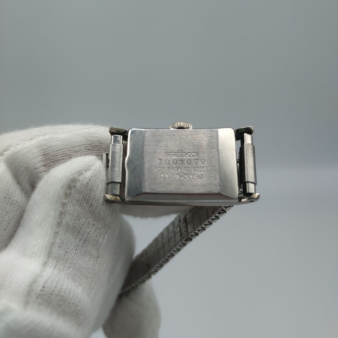 Seiko Analog Mechanical (Manual) Women