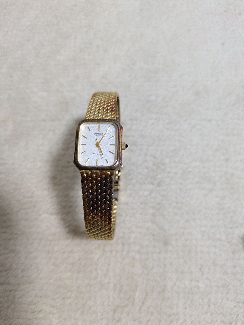 Seiko Excelline Analog Quartz Women Exceline Gold Mesh Band Watch