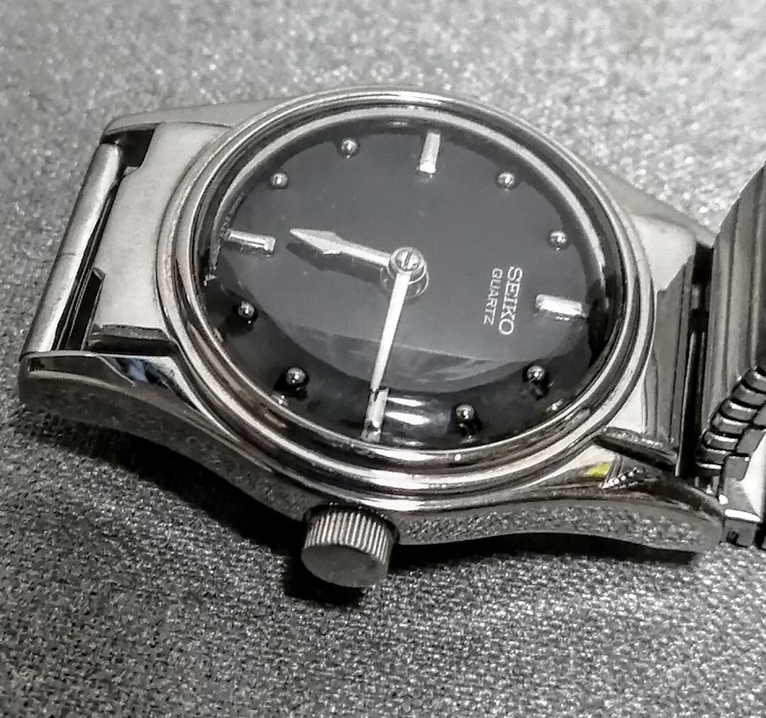 Seiko 2A27-0011 Analog Quartz Women