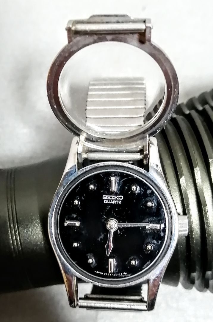 Seiko 2A27-0011 Analog Quartz Women