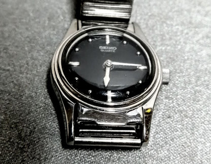 Seiko 2A27-0011 Analog Quartz Women