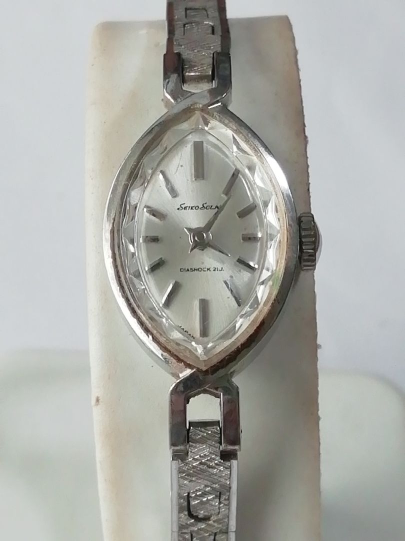 Seiko Analog Mechanical (Manual) Women Watch Solar 21Jewels Manual Winding Working Item