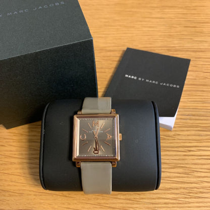 Marc by Jacobs Analog Quartz Women