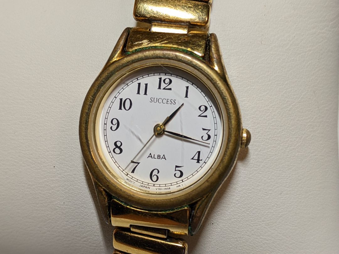 Seiko Alba Success SUCCESS V701-1L70 Analog Quartz Women