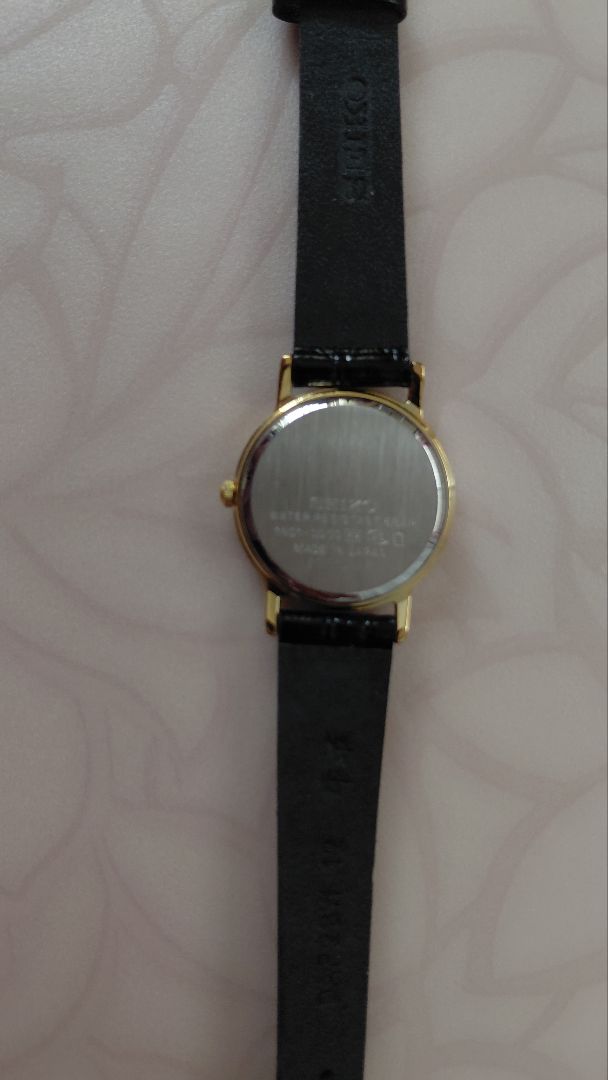 Analog Quartz Women
