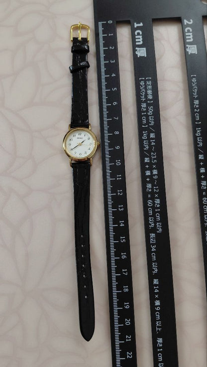 Analog Quartz Women