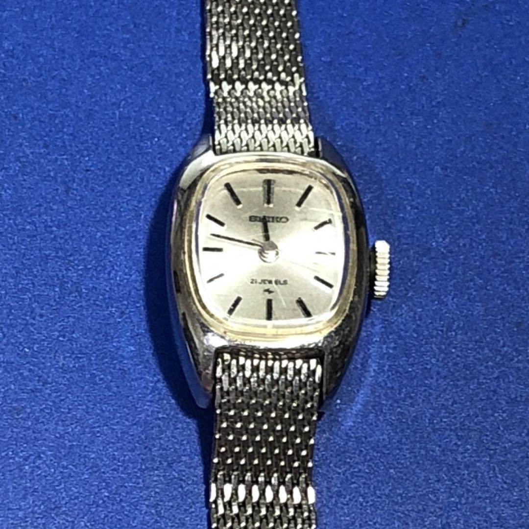 Seiko 1104-3210 Analog Mechanical (Manual) Women