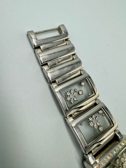 Liebe Analog Quartz Women Watch Snow