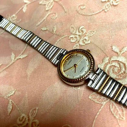 Casio LG-2009G Analog Quartz Women
