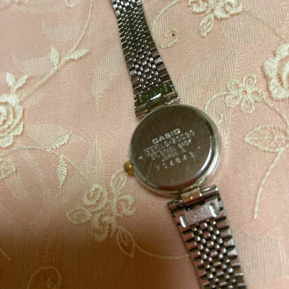 Casio LG-2009G Analog Quartz Women