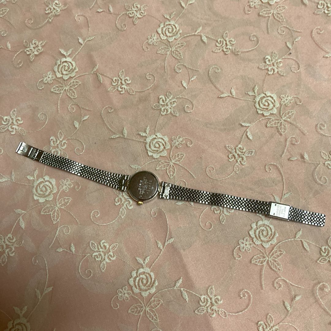 Casio LG-2009G Analog Quartz Women