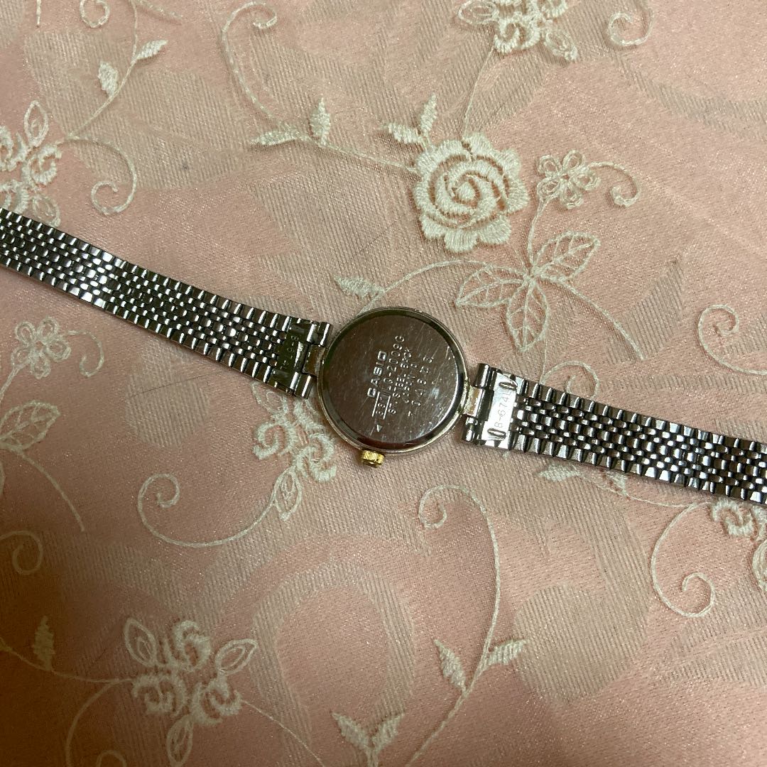 Casio LG-2009G Analog Quartz Women