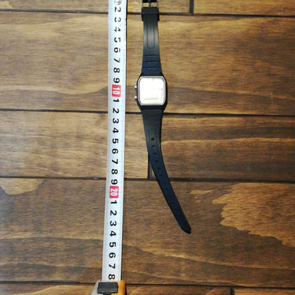 Casio Digital-Analog Quartz Women