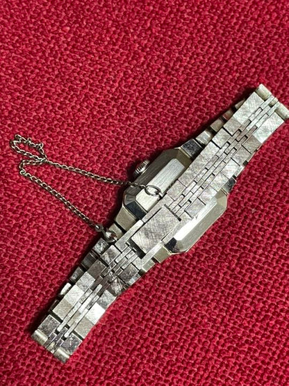 Seiko 17-3330 Analog Mechanical (Manual) Women