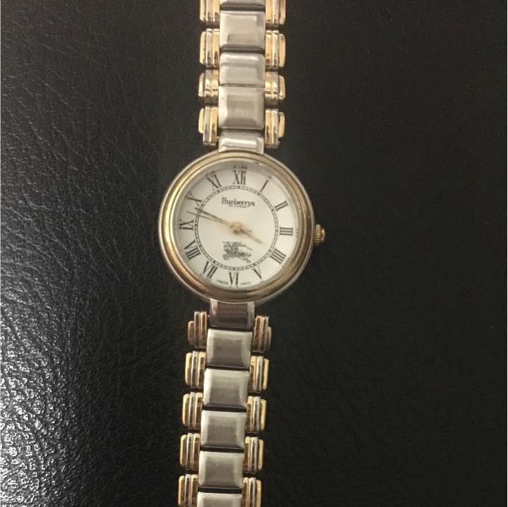 BURBERRY 8000 Analog Quartz Women