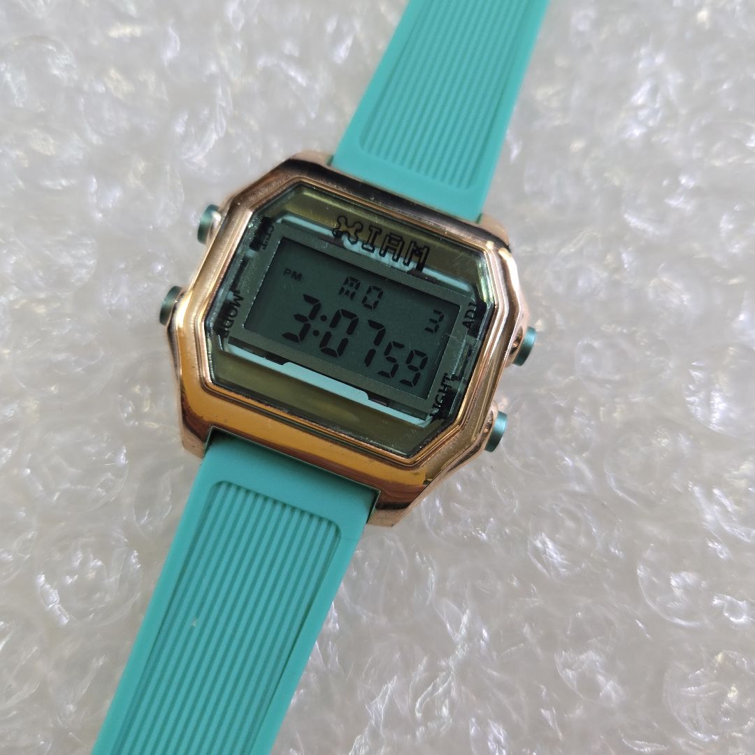I Am The Watch Digital Quartz Women