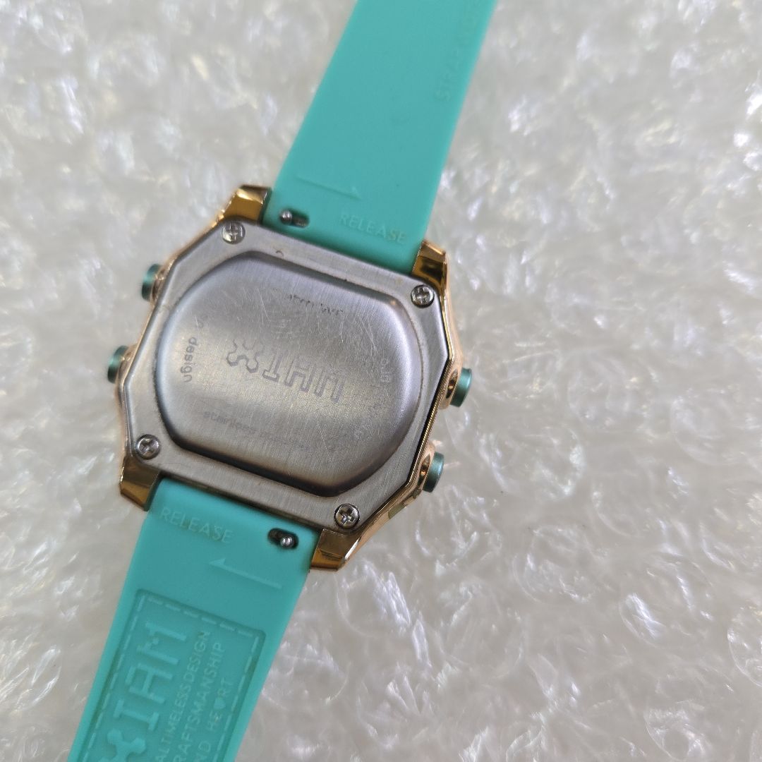 I Am The Watch Digital Quartz Women
