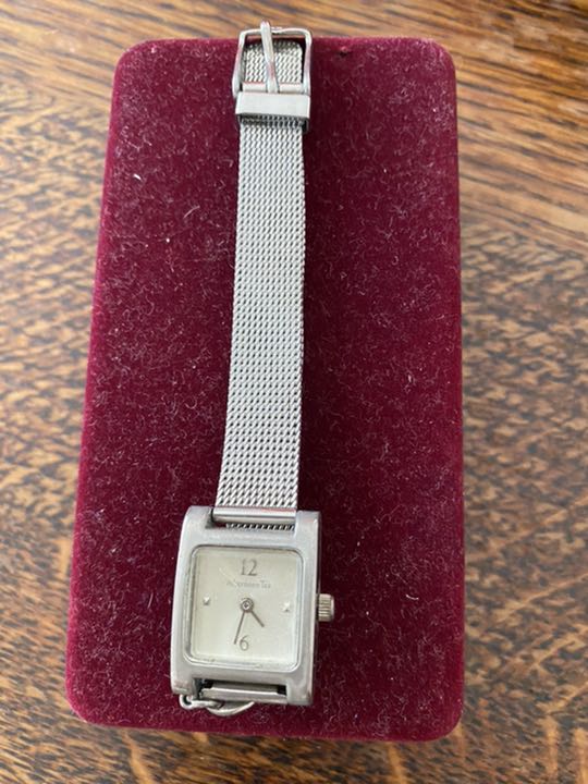 Afternoon Tea Analog Quartz Women