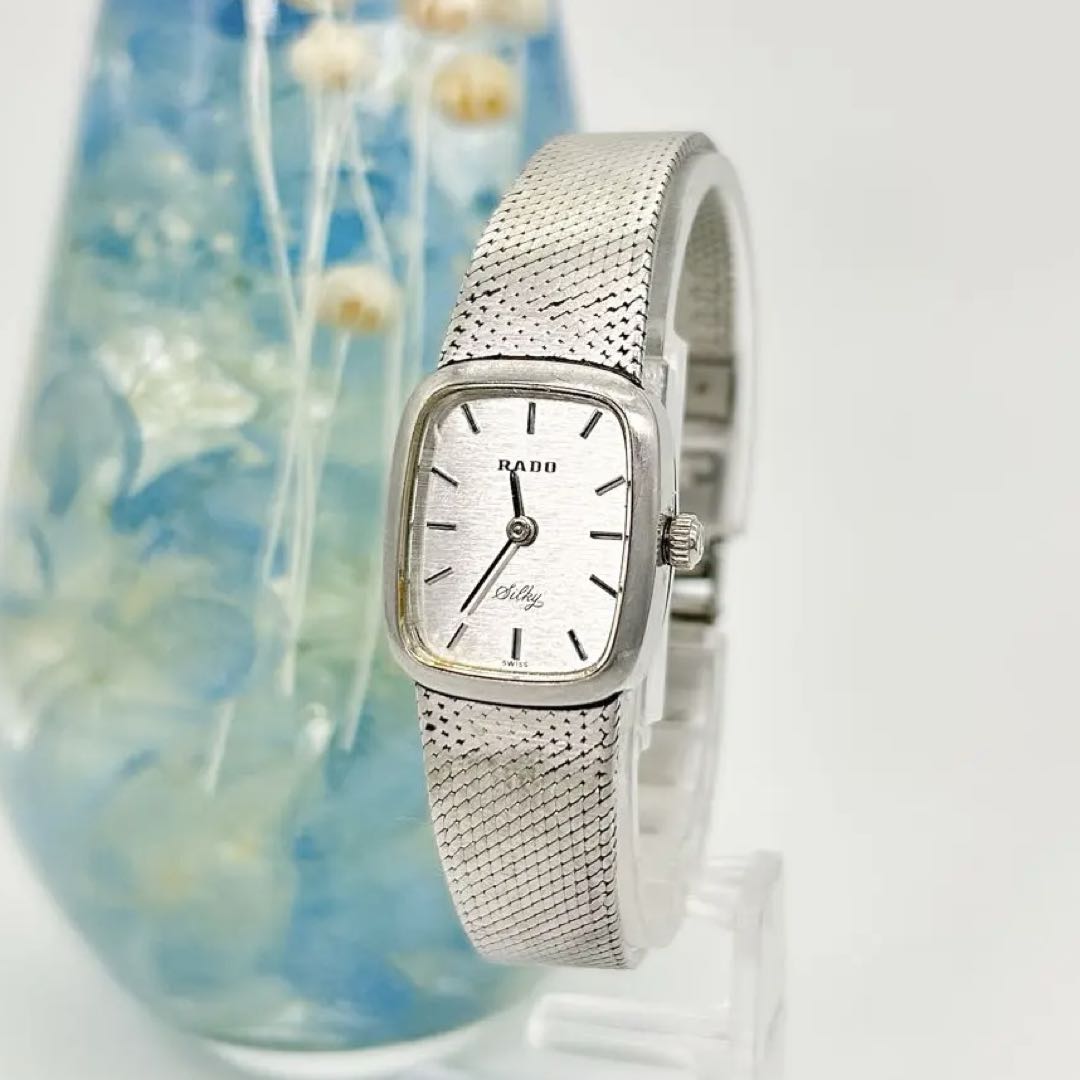 Rado Analog Mechanical (Manual) Women Silky Vintage Watch