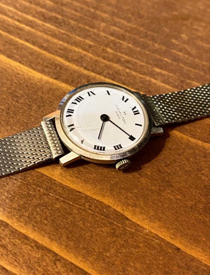 Analog Mechanical (Manual) Women