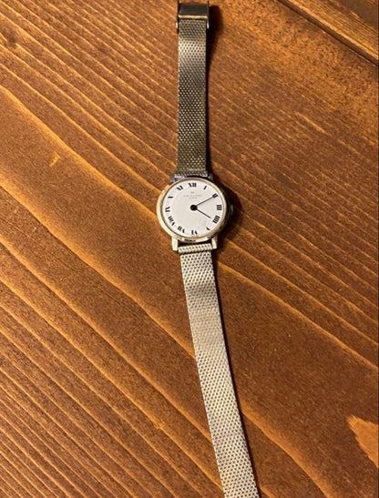 Analog Mechanical (Manual) Women