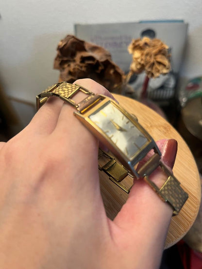 Seiko Analog Mechanical (Manual) Women