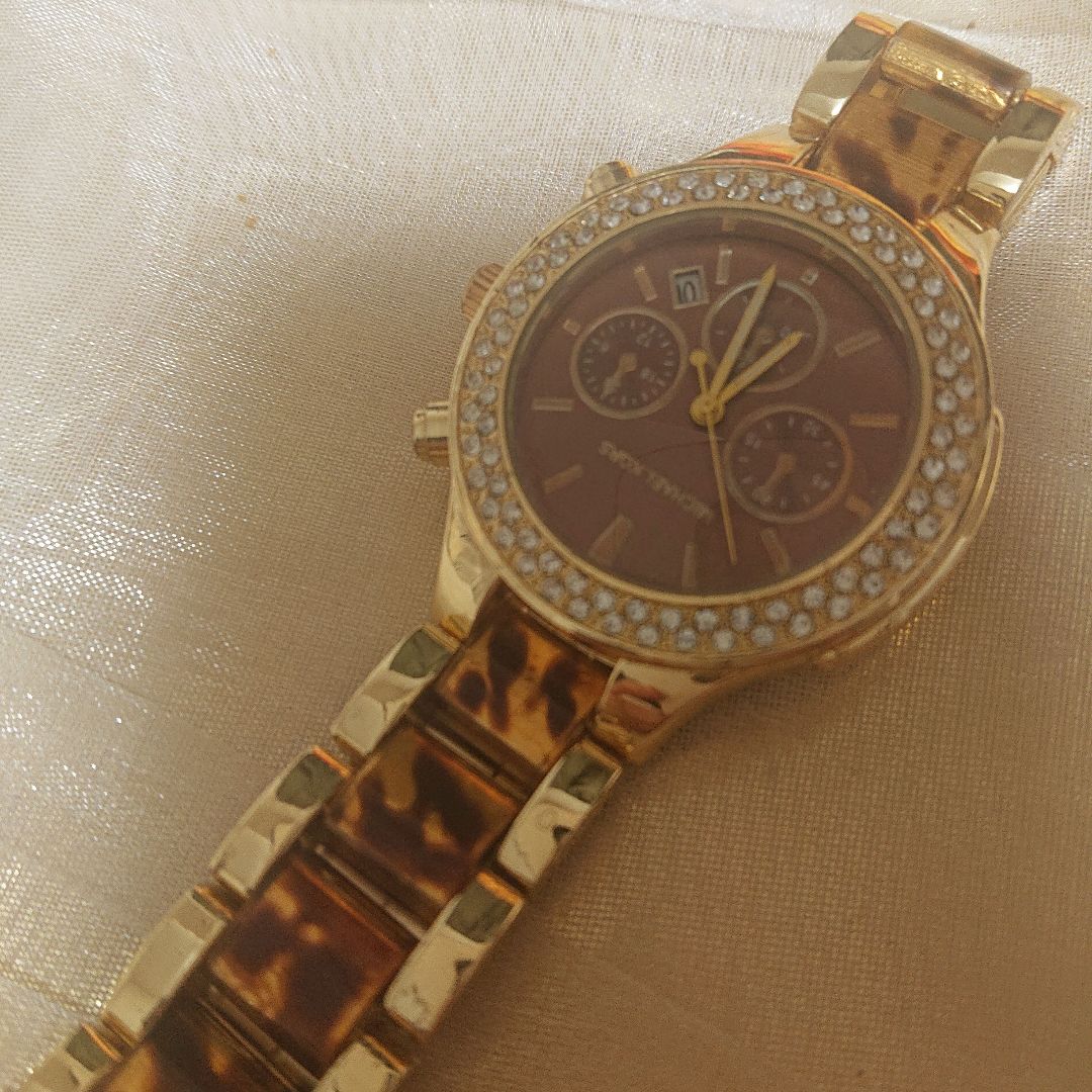 Micheal Kors Analog Quartz Women