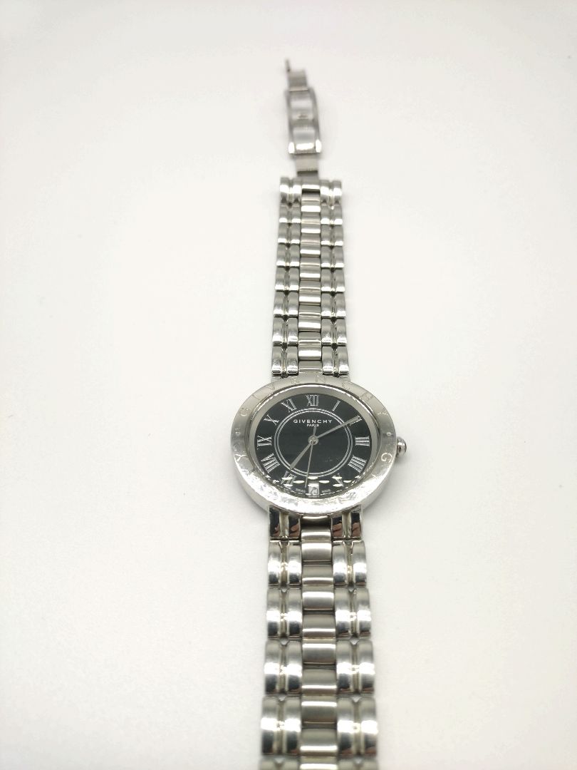 Givenchy Analog Quartz Men